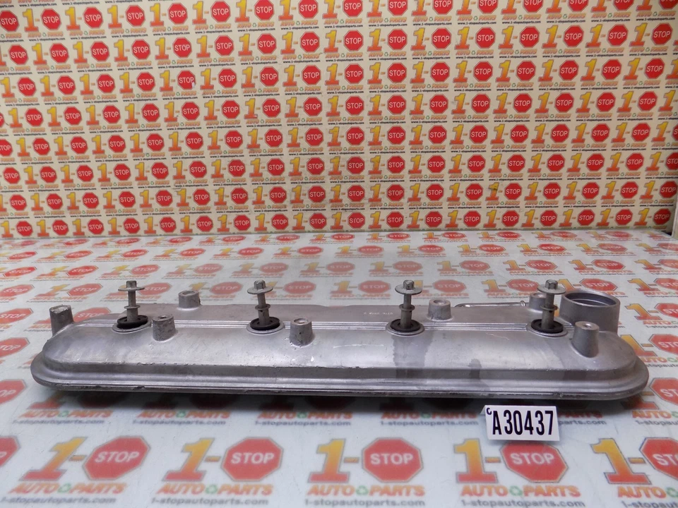 Cubierta de válvula de motor derecho Cadillac Escalade 2009-2014 12637684 OEM Foto 3 de 4