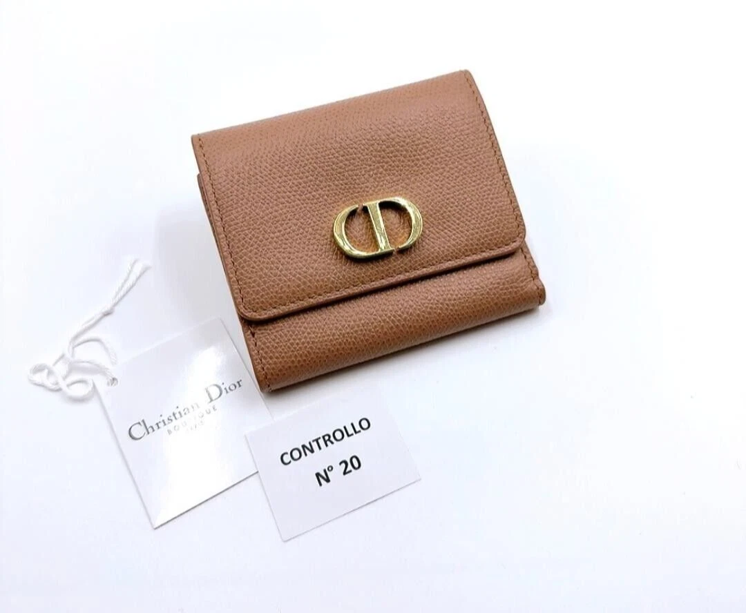 Christian Dior Portefeuille Compact 30 Montaigne Portefeuille Tri Pli Couleur Marron avec Étiquette