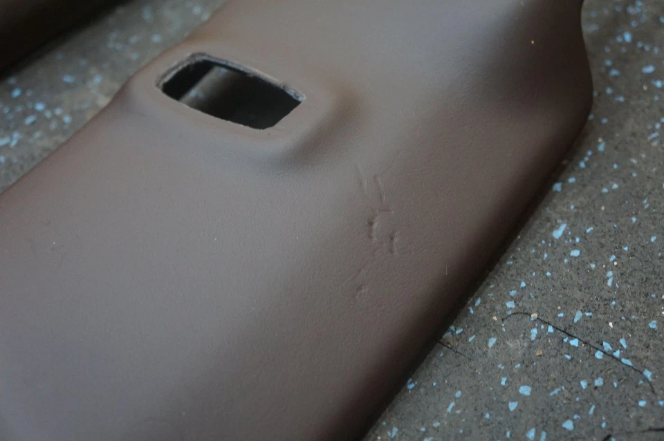 Conjunto 2 A acabamento de piller OEM 99155505905 Porsche 911 Turbo S Cabrio 991 2015 *Nota* - Imagem 4 de 4