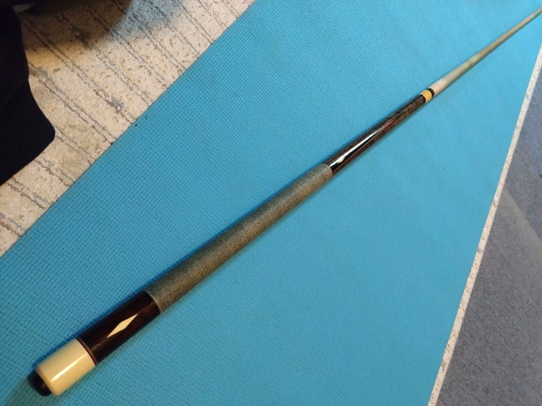 Vintage 1990s Adam Helmstetter Robin Bell Billiard Pool Cue 5/16