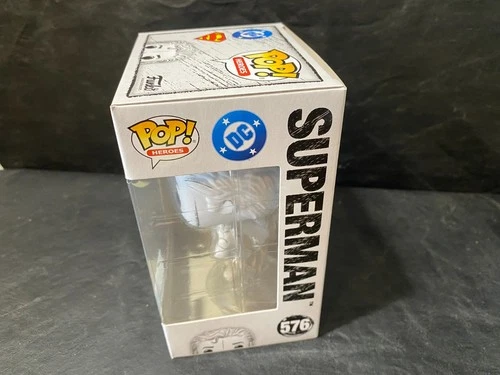 FUNKO Pop! vinyl figure Heroes Superman 576 Limited Edition DC