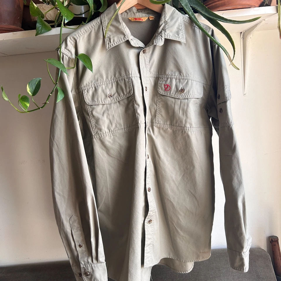 FJALLRAVEN ~ Para hombres Talla L Ajuste Regular ~ Camisa Keb ~ G-1000 ~ Trekking Senderismo ~ Usada en Excelente Condición Foto 3 de 4