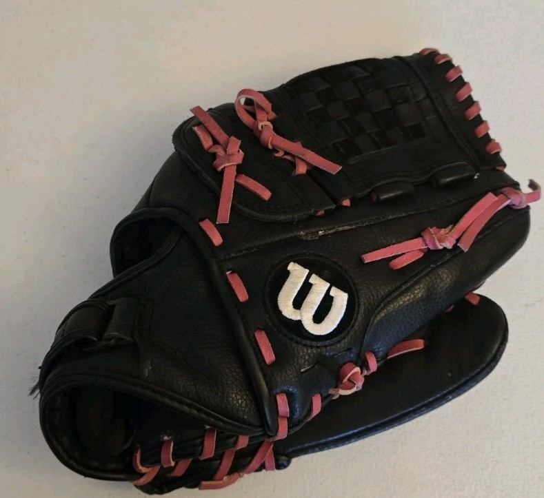 Black Pink Laces Basket Weave Right Throw