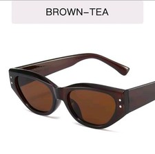 Retro cat eye sunglasses