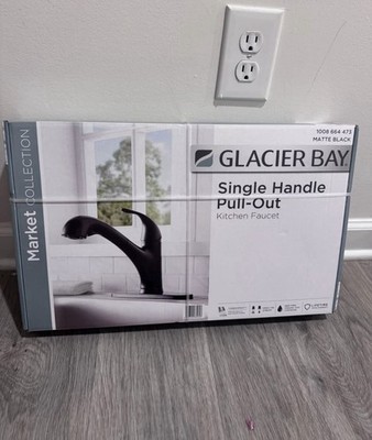 Glacier Bay Market Collection Single Handle Pull-Out Kitchen Faucet Matte Black