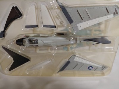 1/144 F-toys A-6E Intruder U.S.Marine Carrier-Based Aircraft U.S.NAVY Col 1.(4B)