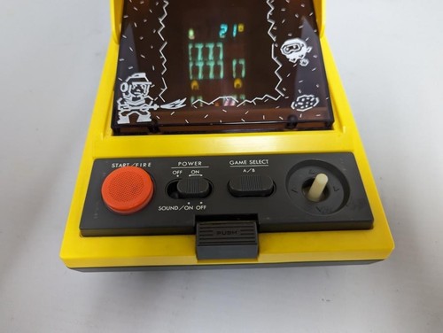 Gakken Namco LSI Game Vintage Handheld Electronic Dig Dug Japan 1983 Retro Toy - Picture 10 of 12