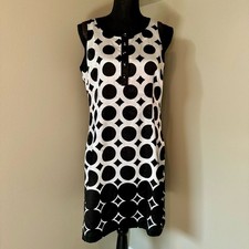 BCBGMaxazria sleeveless black and white dress dots & diamonds pattern size M