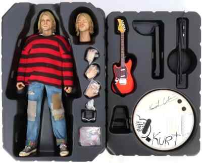 新品　1/6　カート・コバーン　アクションフィギュア　ブリッツウェイ Amazon.co.jp: ブリッツウェイ カート・コバーン フィギュア 1/6