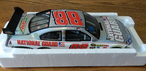 2010 Dale Earnhardt Jr #88 "AMP Energy" Action Limited Edition 738 of 931 seal - Bild 3 von 6