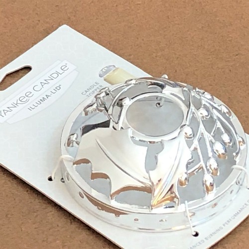 YANKEE CANDLE IllumaLid CHRISTMAS HOLLY Chrome Metal Large 22 oz Jar