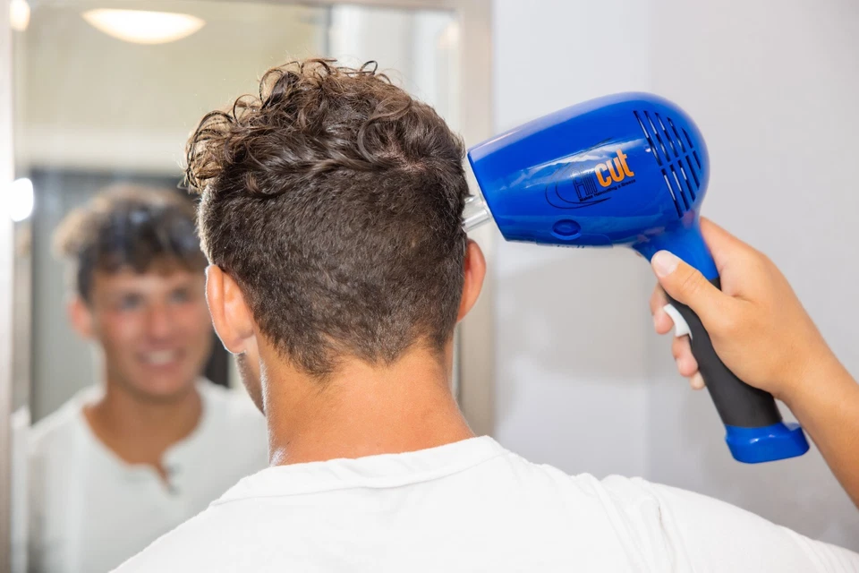 Aircut - Personal Haircutting System - Cuts to 9 Different Hair Lengths - Image 2 of 4