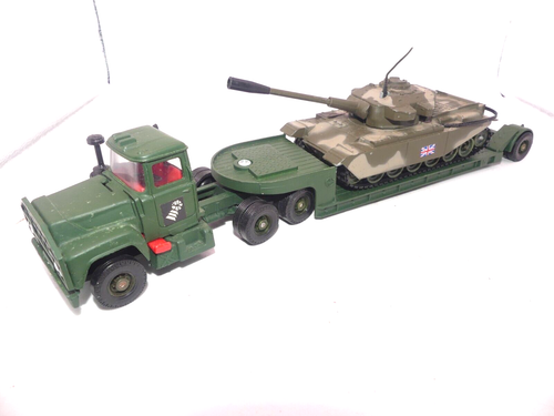 Vintage Corgi GS10 Gift set 10 Mack Tank Transporter & Centurion Tank Mk111 - Picture 2 of 15