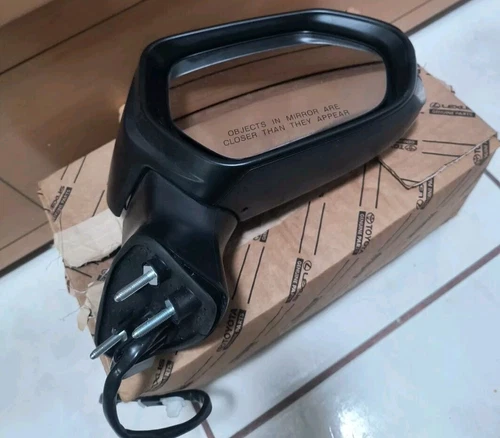 Toyota Camry 2018-2023 Right Side Mirror OEM 87910-06810