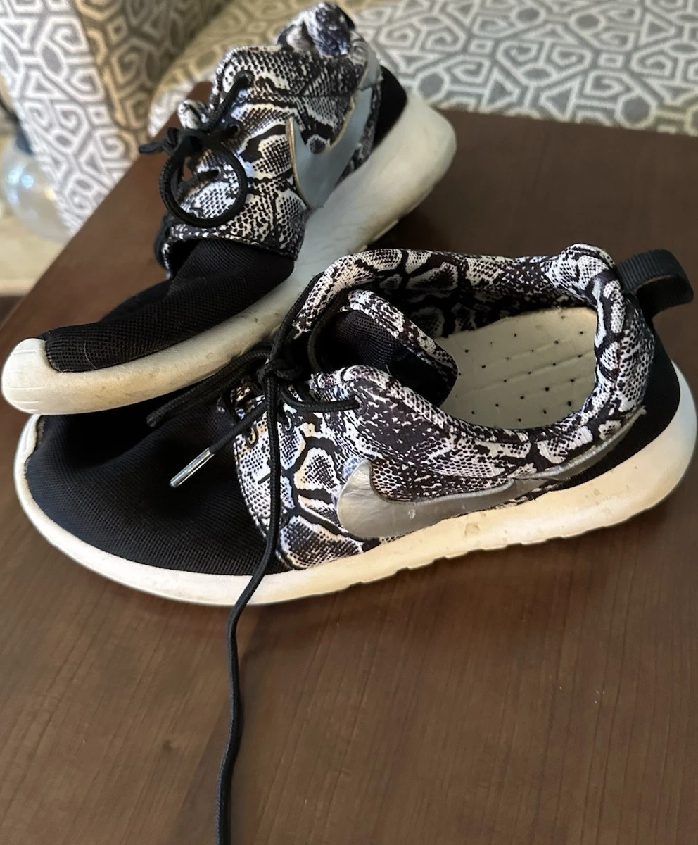 Nike Roshe One Print Wolf Grey for Sale | Authenticity Guaranteed