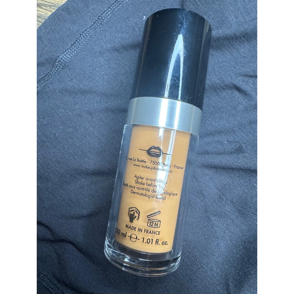 MAKE UP FOR EVER Ultra HD Invisible Cover Foundation Y422 Suede 30ml 1.01 oz New - Image 3 of 4