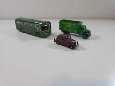 EFE 1/76 RF Class Bus London Transportation #432 Great Bookham + Classix Lot