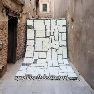 Design Moroccan Beni Ourain Berber Wool Rug Color Cream Geometric Carpet Rug