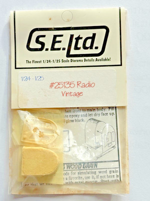 S.E. Ltd 1/24 to 1/25 Scale  # 25135 Vintage Radio Detail Kit for Diorama Use