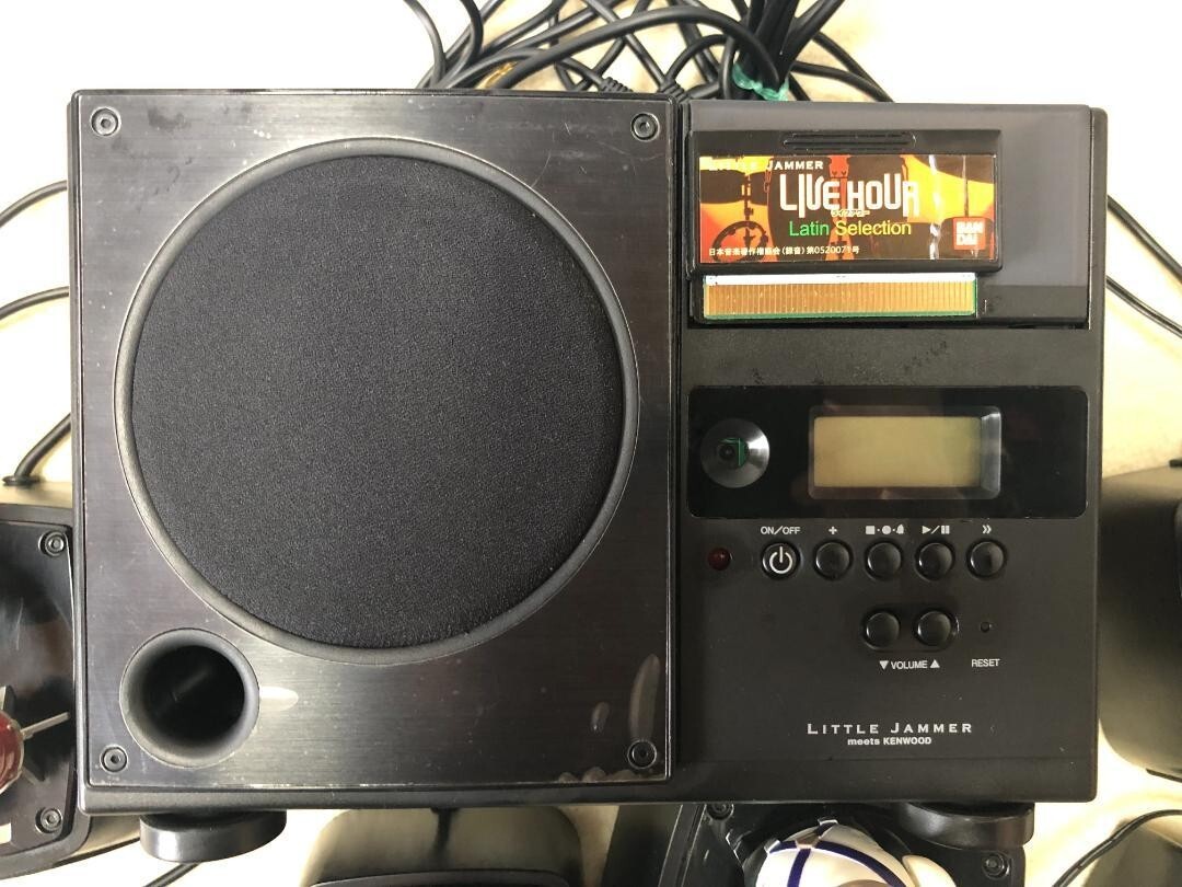 BANDAI Little Jammer meets KENWOOD STRIPE JACKETS Musician Robot