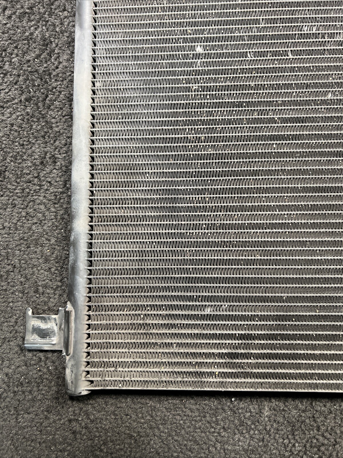 2014 Maserati Quattroporte Front AC Condenser OEM 16474837