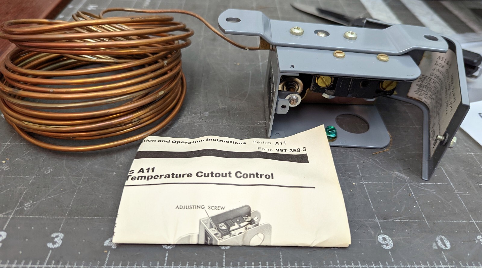 NEW JOHNSON CONTROLS PENN A11A1 LOW LIMIT STOP CONTROL 35/45°F
