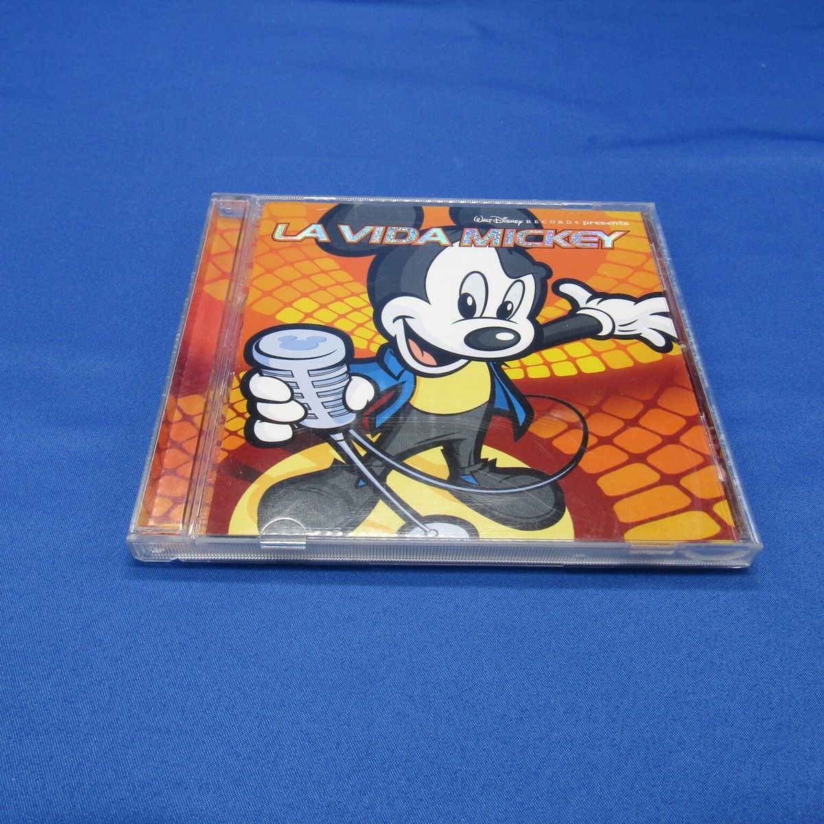 Lot of 6 Disney CD Mickey Mouse Pooh Piglet Lilo & Stitch