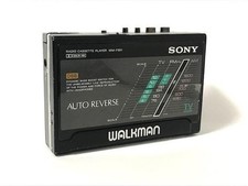Sony WM-F501 Kassette Walkman AMFM Radio Auto Reverse Dolby Metall voll funkt...