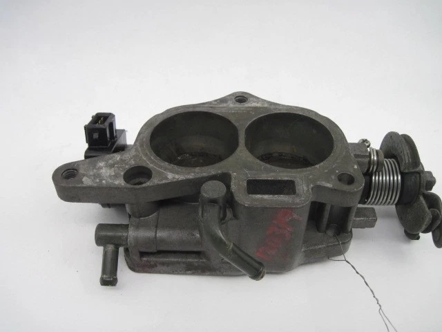 THROTTLE BODY Kia Sportage 98 1998 99 1999 00 01 02 570517 - Image 2 of 4