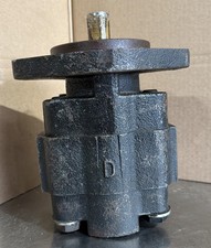 MHP30A197BE**15-30 Gear Pump Nos Surplus No Original Box