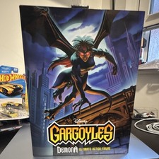 Disney Gargoyles Demona Ultimate Fantasy Gargoyle Action Figure Collectible