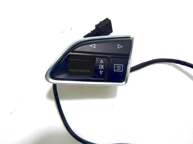 8U0951523H Controles en el Volante Multifunción AUDI Q3 2.0D 4X4 130KW Aut 5P ( - Imagen 2 de 4