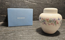 Wedgewood - Bone China - "ANGELA" - Ginger Jar - Made in England - 10.5 cm Tall
