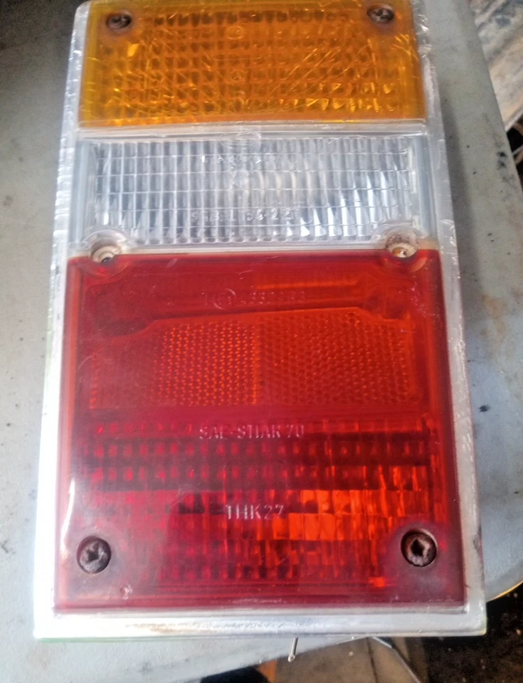 OPEL 1900 1970 Wagon luz trasera luz trasera conjunto de luces usadas OEM FC-10DG Foto 2 de 4