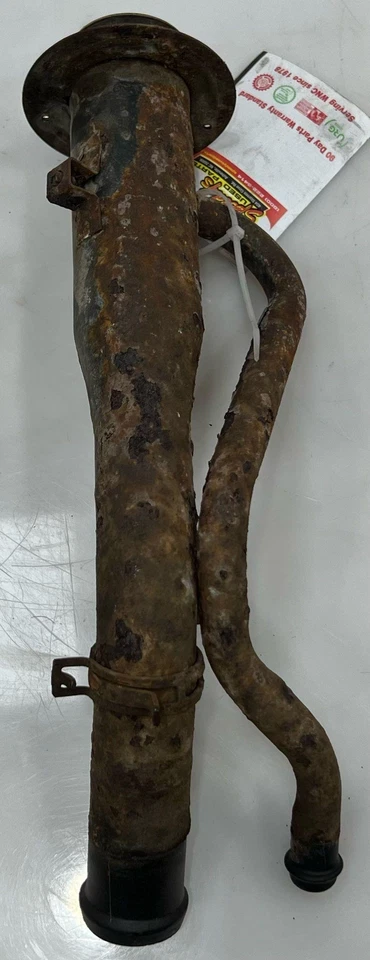 Conjunto de cuello de llenado de combustible Econoline 97-02 Ford E150 E250 E350 OEM XC2Z9034AA Foto 4 de 4