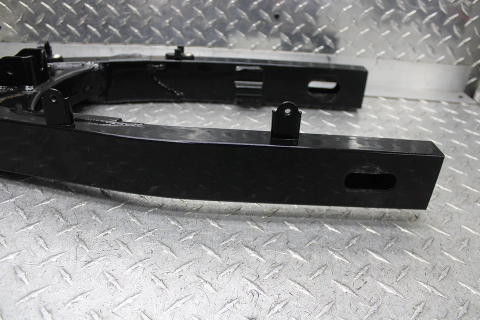 Suzuki GW250F 2015 basculante trasero suspensión trasera brazo oscilante 61100-48H00-Yga Foto 4 de 4