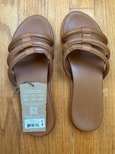 NWT Women  s Olukai Taire Leather Sandals Size 8