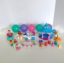 Squinkies Wedding Carriage & Gazebo Blip Toys...