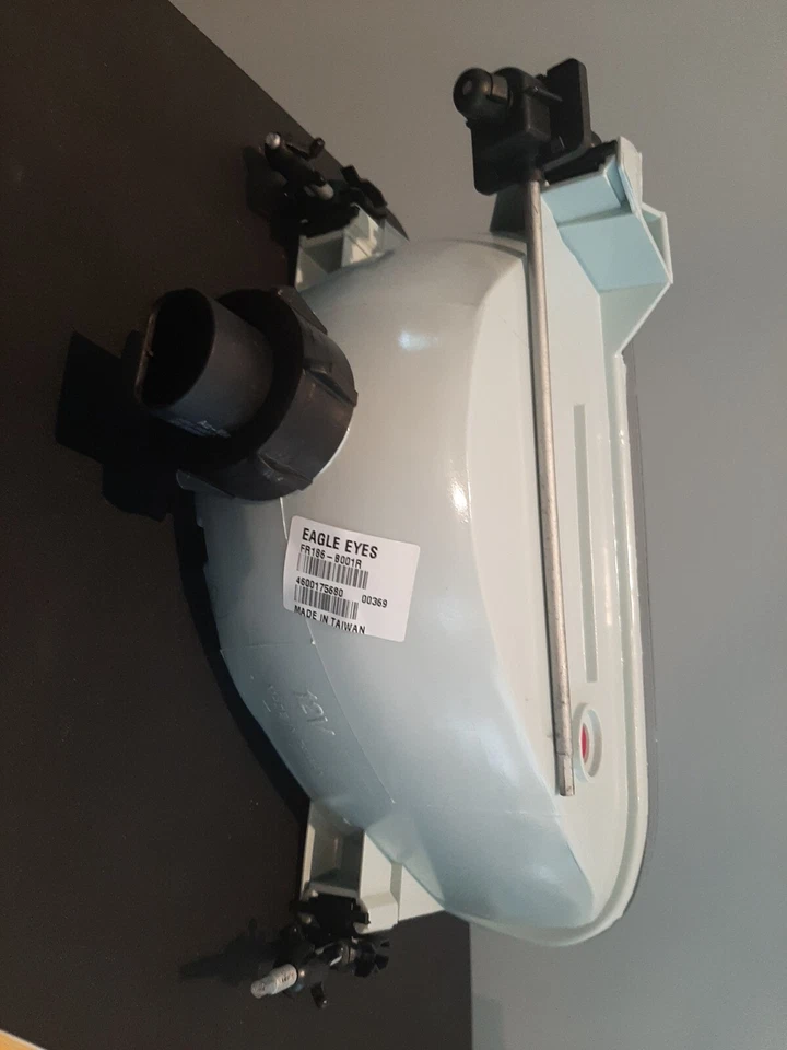 Nuevo Ford Explorer 1995-01, faro de montañero (ojo de águila) pasajero con bombilla Foto 4 de 4