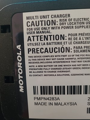 Station D'Accueil Multi-Chargeur Motorola Impres 2 (PMPN4283A) - Avec Alim - Ouvert