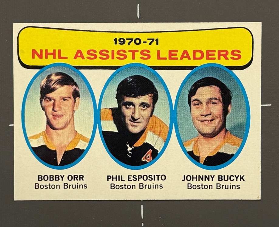 1971-72 Topps #2 NHL Assists Leaders EX/EX+. Bobby Orr / Phil Esposito / Bucyk
