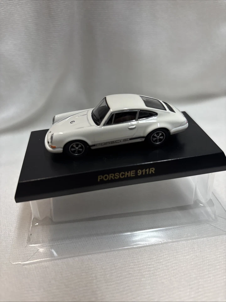 Kyosho 1/64 Porsche Collection Ver.3 Porsche 911R 901 2.0 cupé 1967 blanco Foto 3 de 4