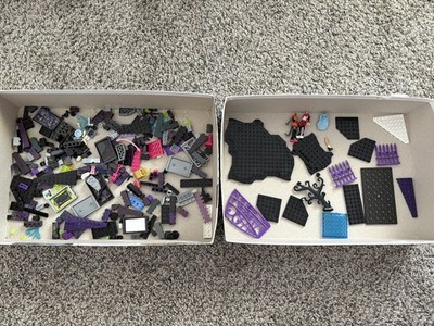 Monster High Mega Bloks incomplete pieces to Graveyard Garden Party