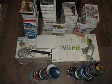 FULLY BOXED NINTENDO WII CONSOLE + WII FIT BOARD + 2 CONTROLLERS & 20 GAMES