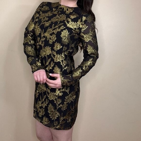 equipment gold dress Amazon.com: EQUIPMENT Womens Rory Dress, Pale Emperador and Silver Metallic, S : Clothing, Shoes & Jewelry