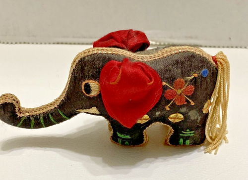 Indian Silk Stitched Elephant Trinket Souvenir - Picture 3 of 4