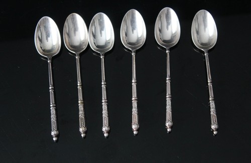 6 fourchettes et 6 cuillères à café en métal argenté orfèvre SFAM 6 fourchettes et 6 cuillères à café en métal argenté orfèvre SFAM