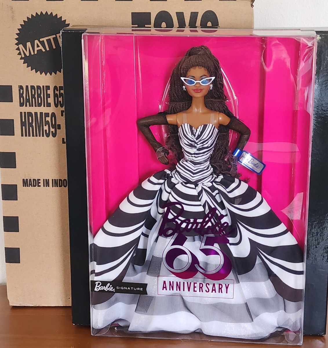 Milk Barbie doll コート ブラック Barbie Signature Doll, 65th Anniversary Black & White Gown
