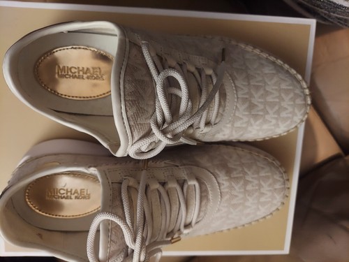Michael Kors Beige/Gold Canvas Lace-up Shoes Women's Size 7M - Picture 6 of 12