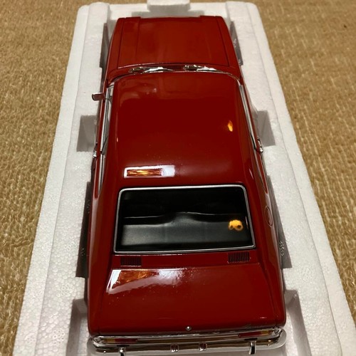 Minichamps 1/18 Ford Capri 1700 GT 1969 Red Diecast Car 180089001 PMA - Picture 4 of 6